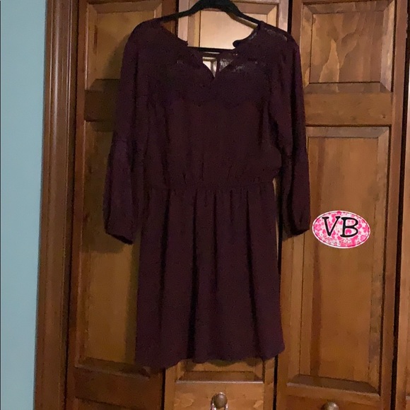 Dress - Picture 2 of 3